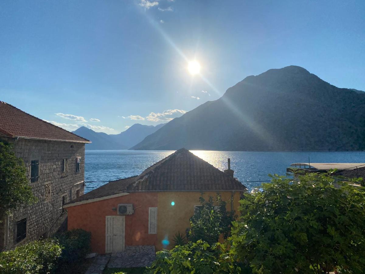 Apartment Caserma Kotor Ngoại thất bức ảnh
