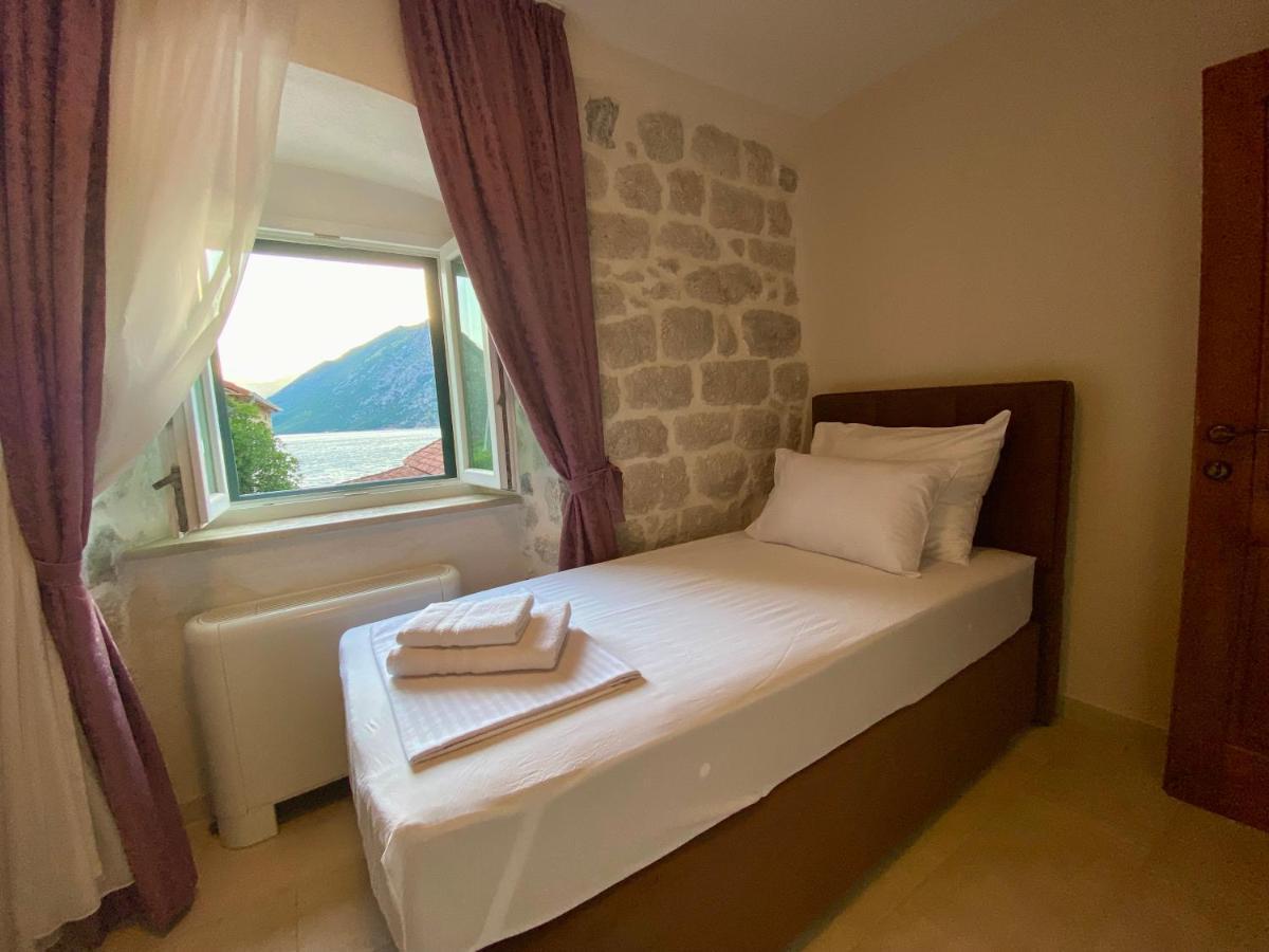 Apartment Caserma Kotor Ngoại thất bức ảnh